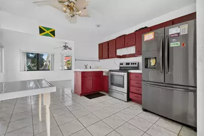 6102 NW 69th Avenue, Tamarac, FL 33321 - Photo 24