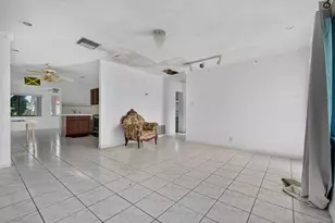 6102 NW 69th Ave, Tamarac, FL 33321 - Photo 14