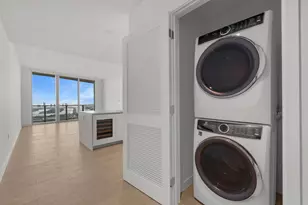 1400 Biscayne Blvd, Miami, FL 33132 - Photo 8