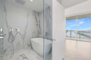 1400 Biscayne Blvd, Miami, FL 33132 - Photo 14