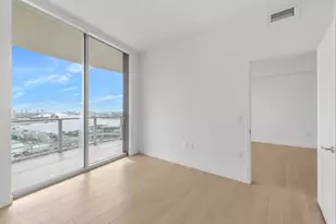 1400 Biscayne Blvd, Miami, FL 33132 - Photo 10