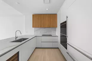 1400 Biscayne Blvd, Miami, FL 33132 - Photo 2