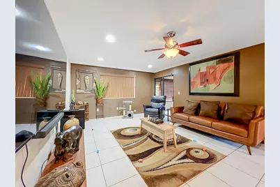 281 Amber Court, Royal Palm Beach, FL 33411 - Photo 4