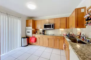 281 Amber Ct, Royal Palm Beach, FL 33411 - Photo 6