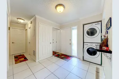 281 Amber Court, Royal Palm Beach, FL 33411 - Photo 10