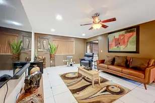 281 Amber Ct, Royal Palm Beach, FL 33411 - Photo 4
