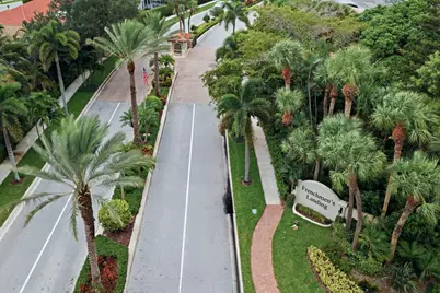 12871 La Rochelle Circle, Palm Beach Gardens, FL 33410 - Photo 2