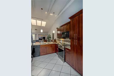 22724 Vistawood Way, Boca Raton, FL 33428 - Photo 6