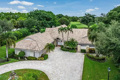 9 Alnwick Road, Palm Beach Gardens, FL 33418 - Photo 1