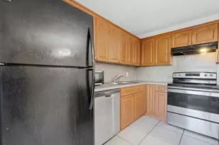 6345 Red Pine Ln, Greenacres, FL 33415 - Photo 14