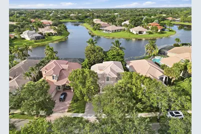 10919 NW 62nd Court, Parkland, FL 33076 - Photo 2