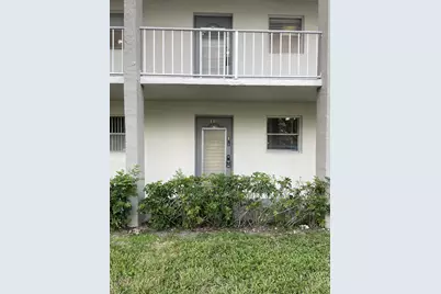 8100 Sunrise Lakes Boulevard #109, Sunrise, FL 33322 - Photo 4