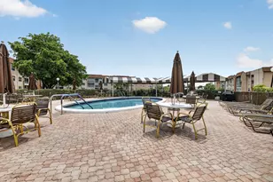 8100 Sunrise Lakes Blvd, Sunrise, FL 33322 - Photo 20