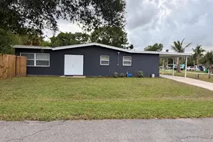 110 N 40th St, Fort Pierce, FL 34947 - Photo 22