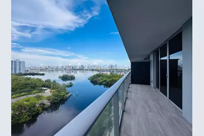 16385 Biscayne Boulevard #1204, North Miami Beach, FL 33160 - Photo 30