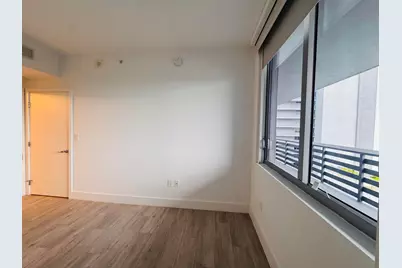 16385 Biscayne Boulevard #1204, North Miami Beach, FL 33160 - Photo 18