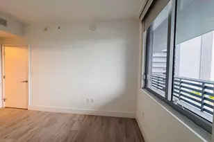 16385 Biscayne Blvd, North Miami Beach, FL 33160 - Photo 18