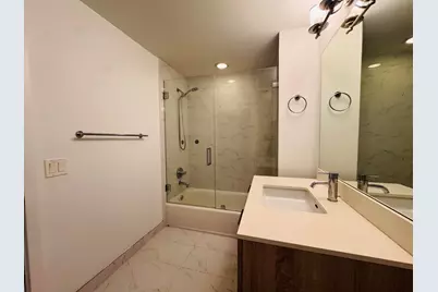 16385 Biscayne Boulevard #1204, North Miami Beach, FL 33160 - Photo 20