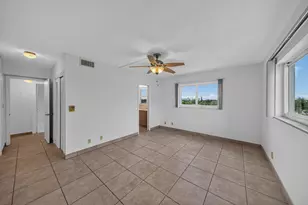 610 NE 12th Ave, Hallandale Beach, FL 33009 - Photo 16