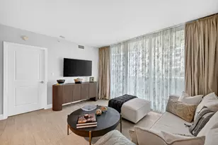 347 N New River Dr E, Fort Lauderdale, FL 33301 - Photo 22