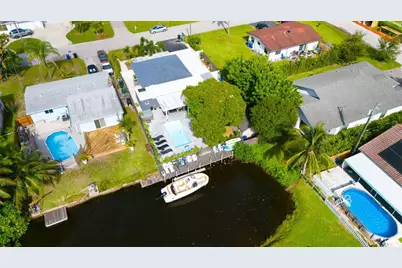 1754 SW 28th Terrace, Fort Lauderdale, FL 33312 - Photo 16