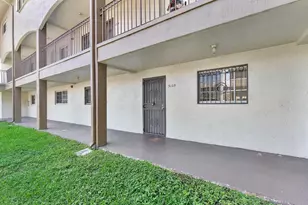 8851 NW 119th St, Hialeah, FL 33018 - Photo 2