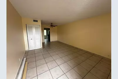 7400 NW 5th Place #105, Margate, FL 33063 - Photo 6