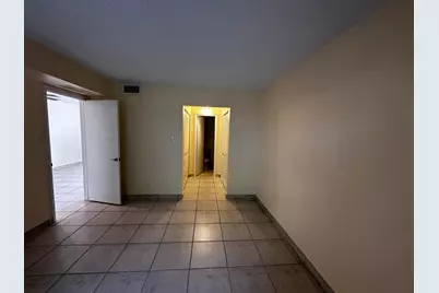 7400 NW 5th Place #105, Margate, FL 33063 - Photo 10
