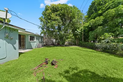 3850 NW 169th Terrace, Miami Gardens, FL 33056 - Photo 36
