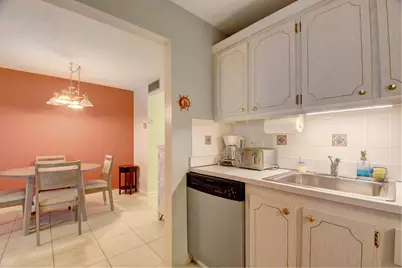 400 Village Green Circle W #314, Palm Springs, FL 33461 - Photo 18