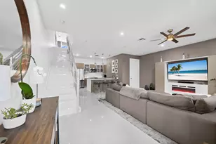 1025 NE 18th Ave, Fort Lauderdale, FL 33304 - Photo 4