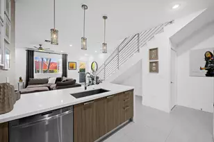 1025 NE 18th Ave, Fort Lauderdale, FL 33304 - Photo 18