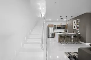 1025 NE 18th Ave, Fort Lauderdale, FL 33304 - Photo 14
