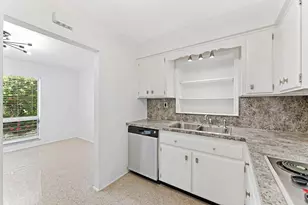 1341 SE 4th Ct, Deerfield Beach, FL 33441 - Photo 10
