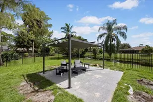 13950 Barberry Ct, Wellington, FL 33414 - Photo 32