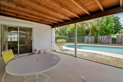 313 Balsam Street, Palm Beach Gardens, FL 33410 - Photo 4