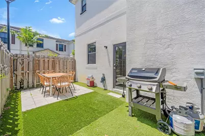 1622 SW 28th Court, Fort Lauderdale, FL 33315 - Photo 24