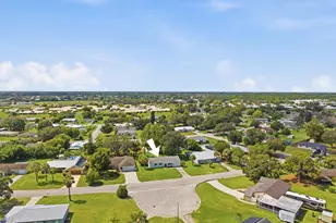 674 SW Old Briar Ave, Port Saint Lucie, FL 34953 - Photo 28
