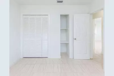 320 SW 10th Terrace, Hallandale Beach, FL 33009 - Photo 10
