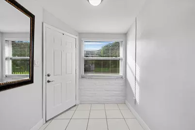 205 Palm Street, Lantana, FL 33462 - Photo 2