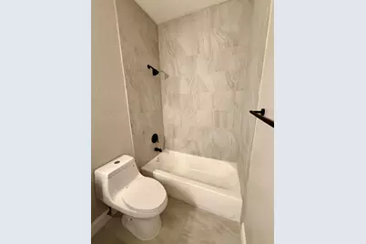 8884 N Isles Circle, Tamarac, FL 33321 - Photo 22