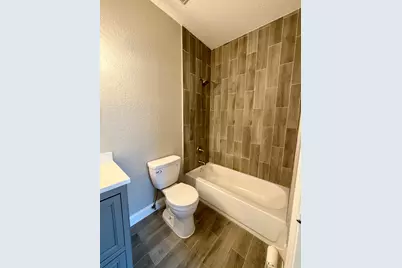 8884 N Isles Circle, Tamarac, FL 33321 - Photo 14