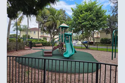 3018 N Evergreen Circle, Boynton Beach, FL 33426 - Photo 24