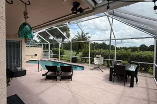 1101 Wilshire Cir E, Pembroke Pines, FL 33027 - Photo 40