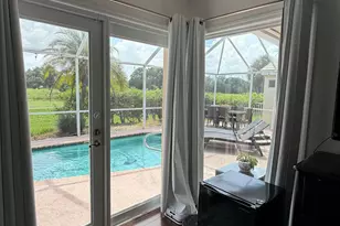 1101 Wilshire Cir E, Pembroke Pines, FL 33027 - Photo 14