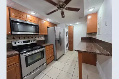 5860 NW 44th Street #502, Lauderhill, FL 33319 - Photo 2