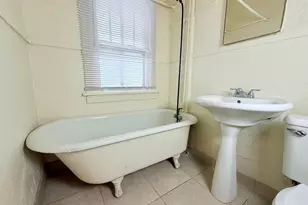 2010 Broward Ave, West Palm Beach, FL 33407 - Photo 4