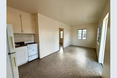 1006 2nd Avenue N, Lake Worth, FL 33460 - Photo 2