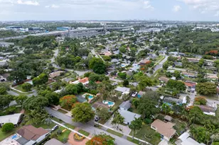 2380 SW 15th St, Fort Lauderdale, FL 33312 - Photo 30