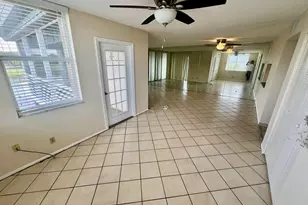 9450 Poinciana Pl, Davie, FL 33324 - Photo 6
